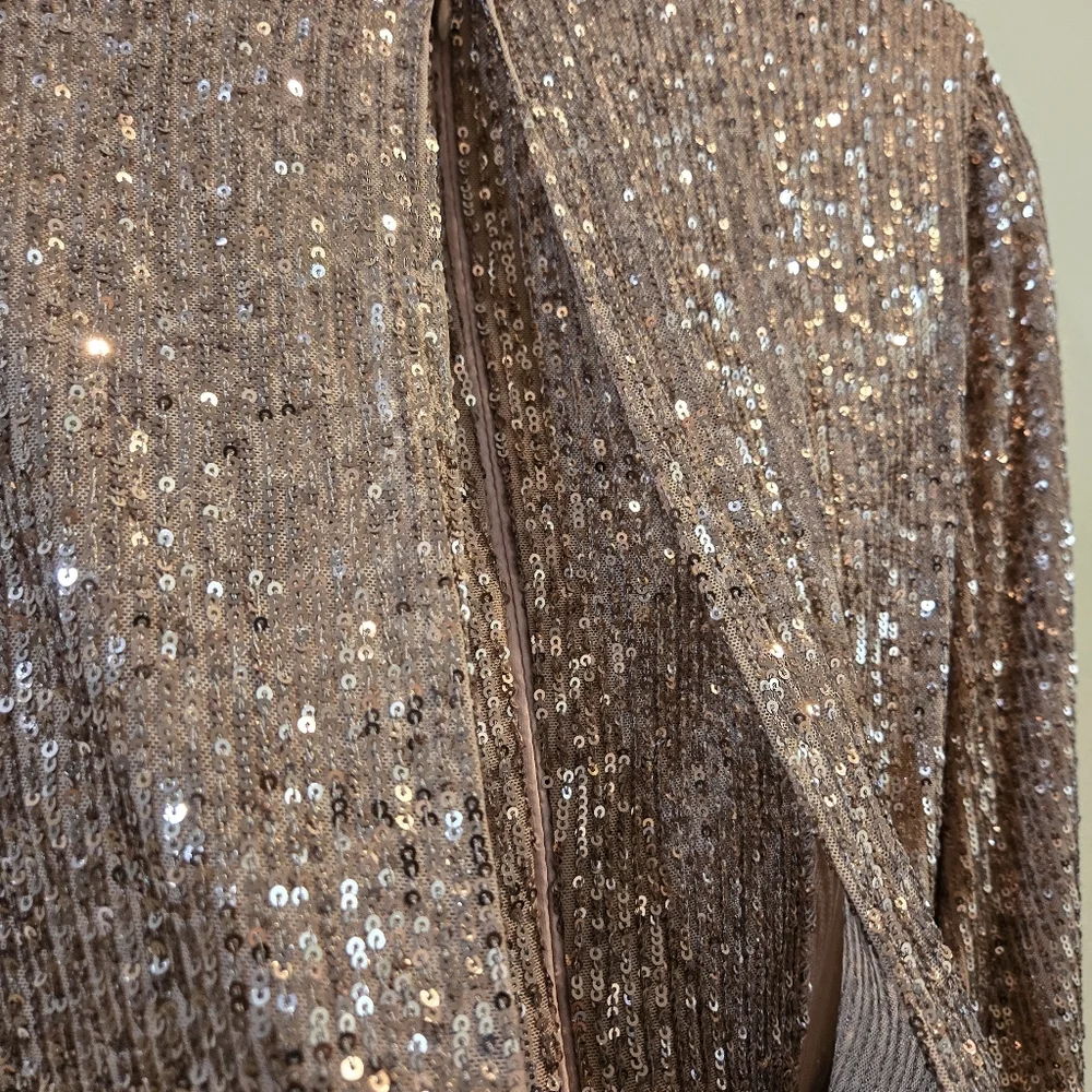 Eliza J Sequin V-Neck Cocktail Mini Dress/ Sheath - Rose Gold/Baloon Sleeves NWT